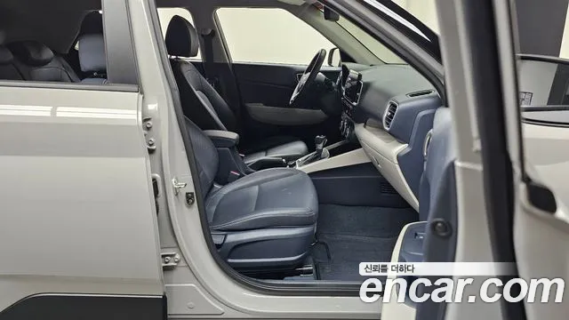 Hyundai Venue — Фото автомобиля 16