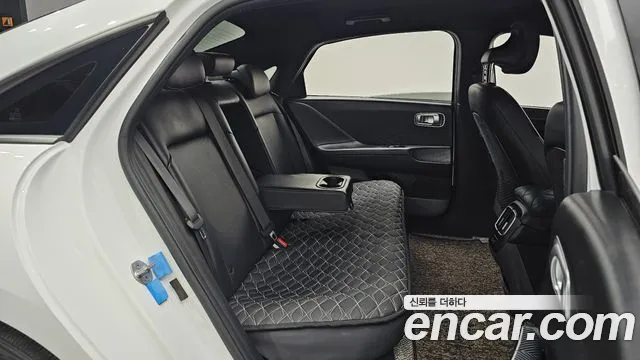 Hyundai Ioniq6 — Фото автомобиля 9