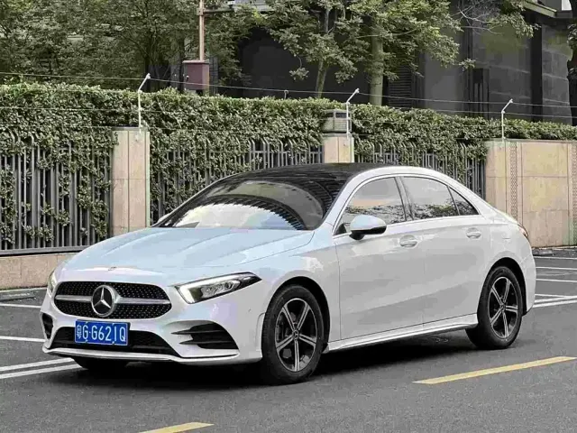 Mercedes-Benz A-Class — Фото автомобиля 2