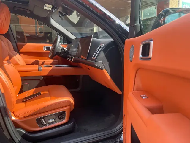 Li Auto L9 — Фото автомобиля 9