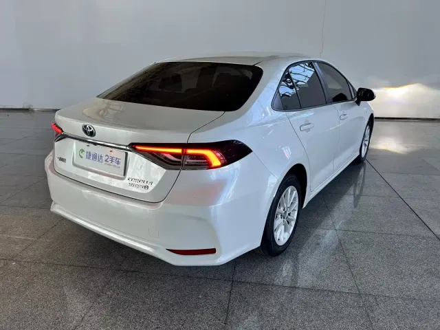 Toyota Corolla — Фото автомобиля 23