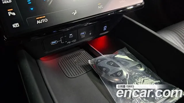 Hyundai Grandeur Grandeur (GN7) 2.5 Бензин 2WD — Фото автомобиля 15