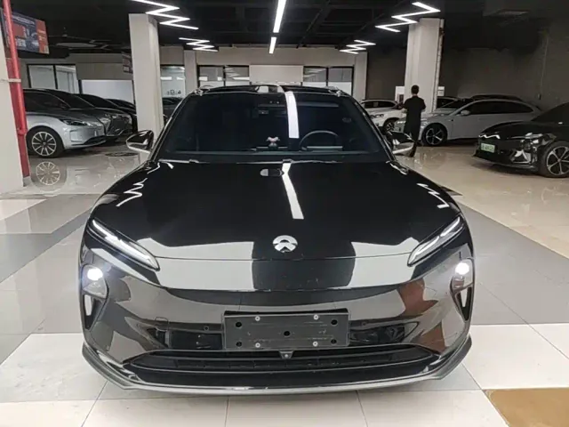 Nio ET5 Touring — Фото автомобиля 2