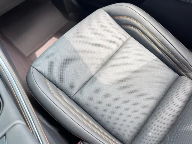 Toyota Avalon — Фото автомобиля 16