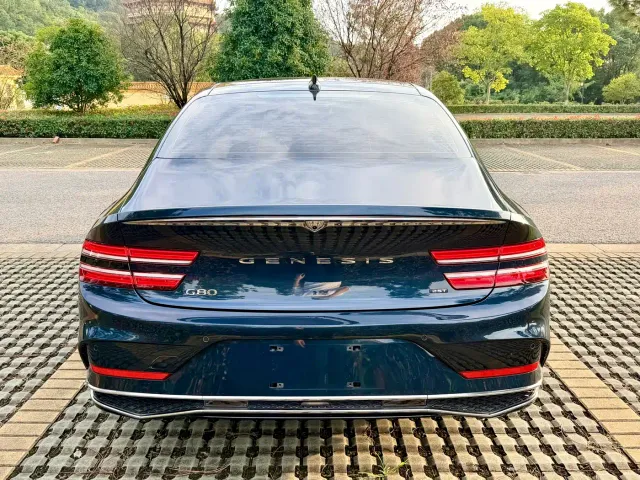Genesis G80 — Фото автомобиля 4