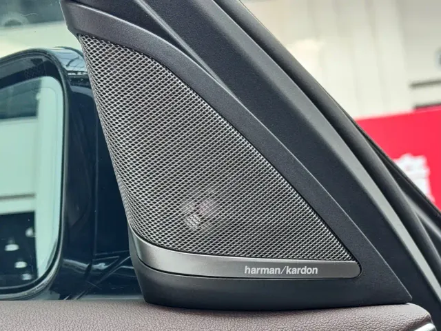 BMW 5 Series — Фото автомобиля 11