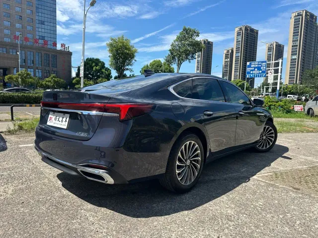 Buick LaCrosse — Фото автомобиля 4