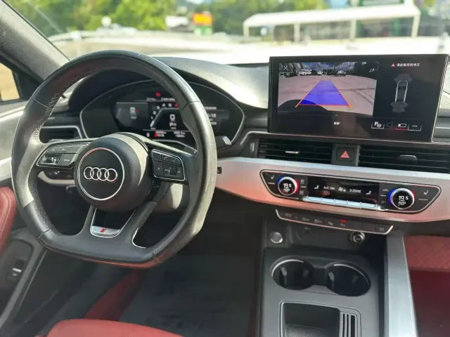 Audi A4L — Фото автомобиля 6