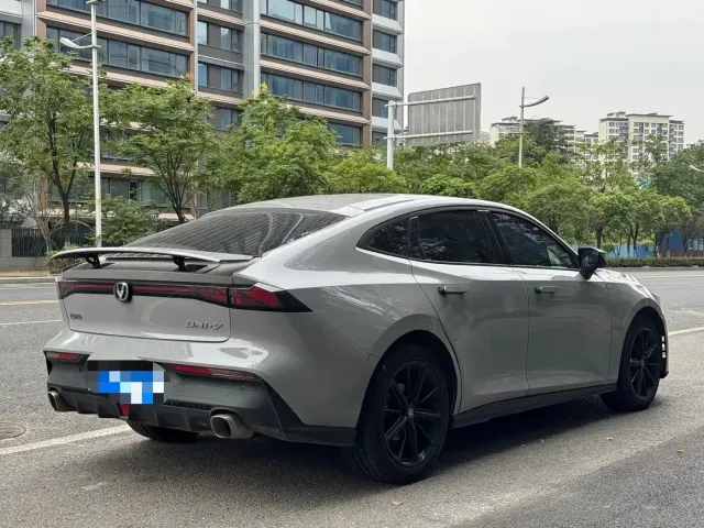 Changan UNI-V — Фото автомобиля 6