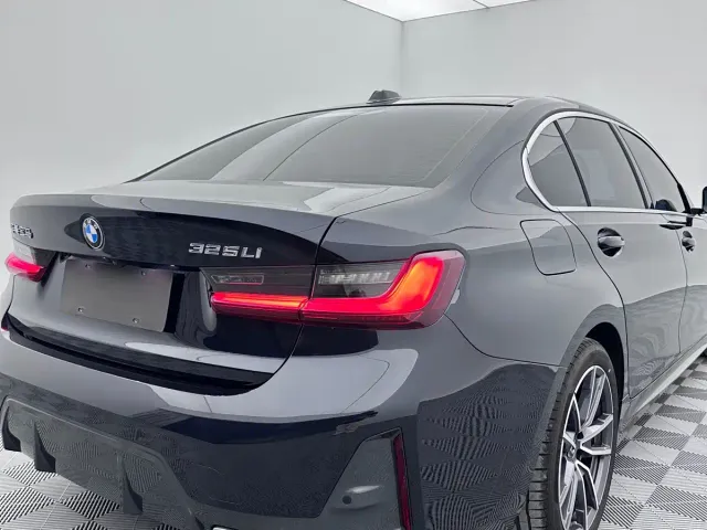BMW BMW 3 Series 2023 320Li M Sport Package — Фото автомобиля 9