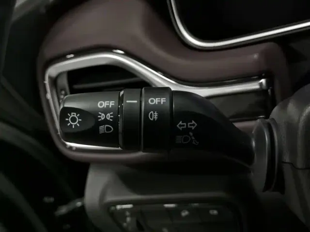 GAC Trumpchi M6 — Фото автомобиля 21