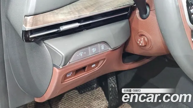 Genesis GV80 — Фото автомобиля 14
