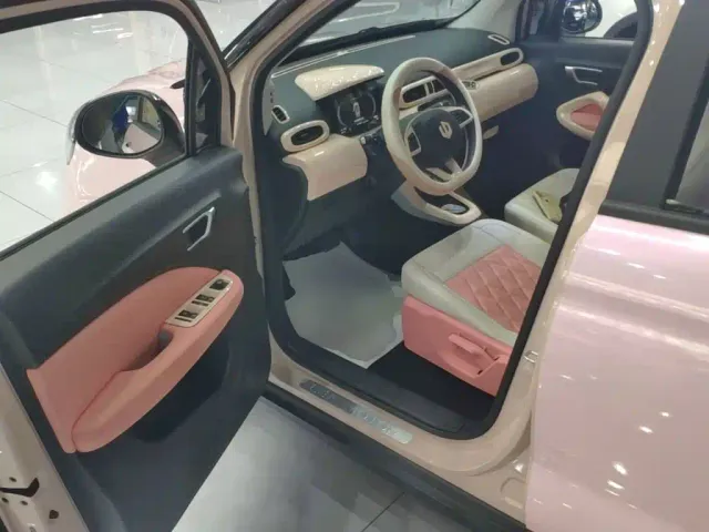 Leapmotor T03 — Фото автомобиля 15