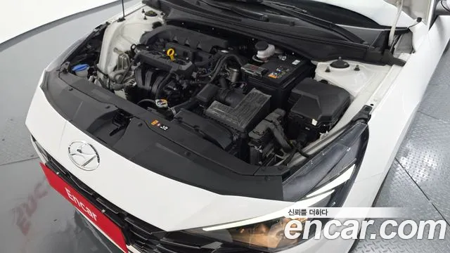Hyundai Avante CN7 — Фото автомобиля 9