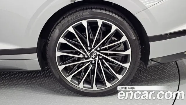 Hyundai Grandeur — Фото автомобиля 18