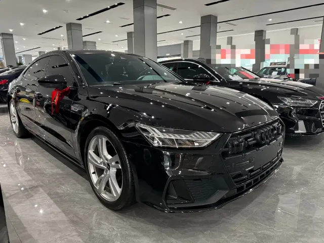 Audi A7L — Фото автомобиля 3