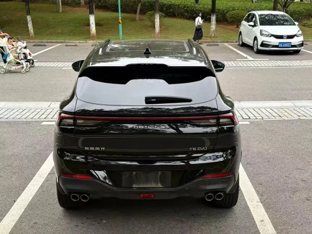 Forthing T5 Evo — Фото автомобиля 14