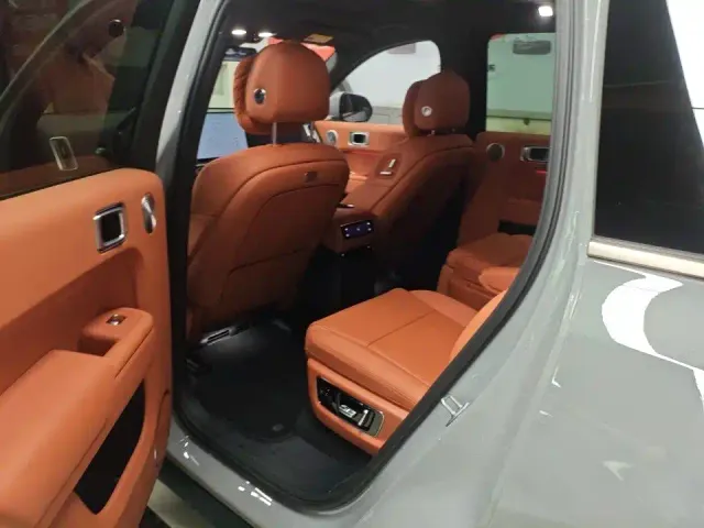 Li Auto L9 — Фото автомобиля 7