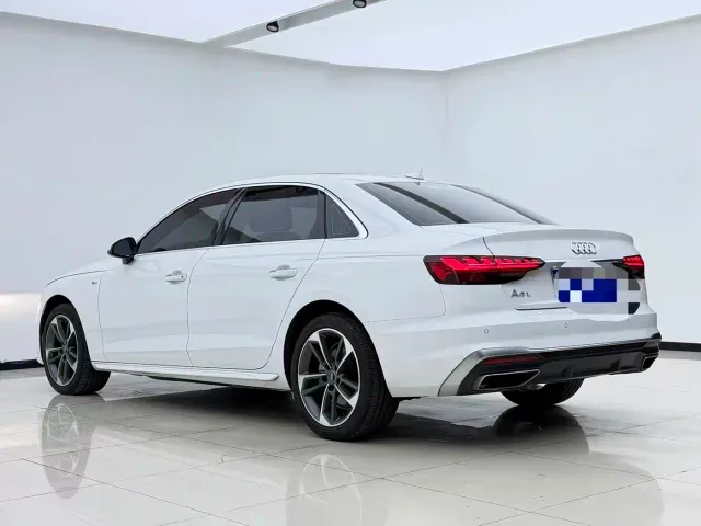 Audi A4L — Фото автомобиля 10