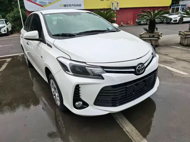 Toyota Vios — Фото автомобиля 3