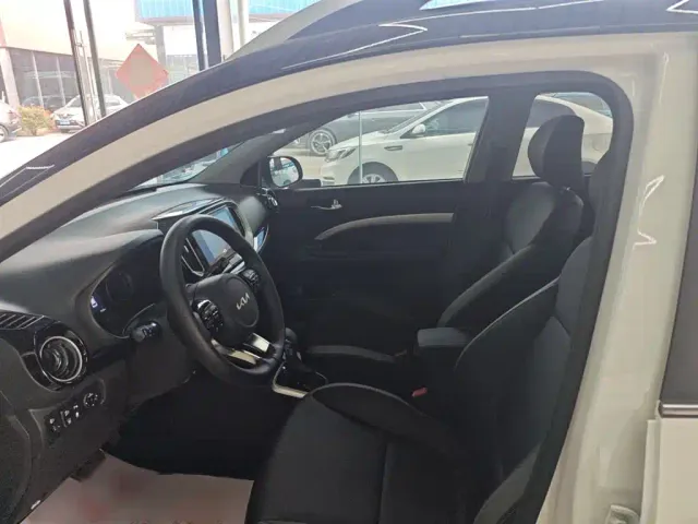 Kia KX1 — Фото автомобиля 16