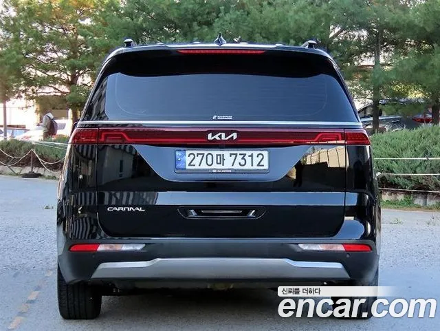 Kia Carnival 4th Gen — Фото автомобиля 4