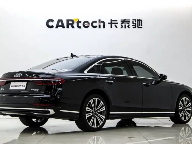 Audi A8 — Фото автомобиля 5