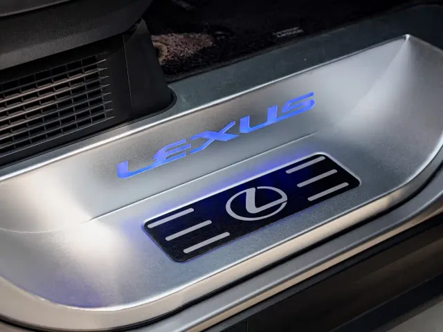 Lexus Lexus LM 2025 Model 500h Six-Seater Prestige Edition — Фото автомобиля 20
