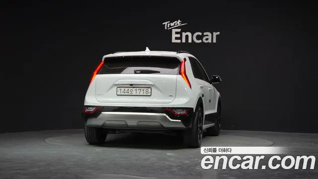 Kia Niro The All New Niro Signature — Фото автомобиля 4