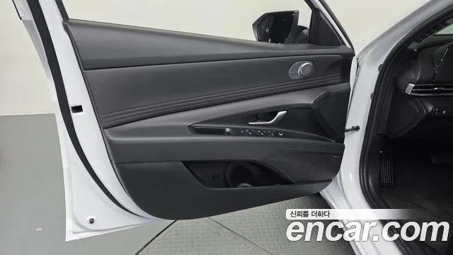 Hyundai Avante CN7 — Фото автомобиля 13