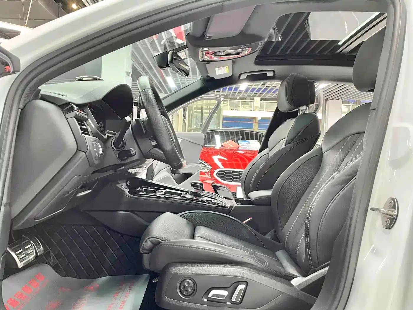 Audi Audi A4L 2024 40 TFSI Luxury Dynamic — Фото автомобиля 4
