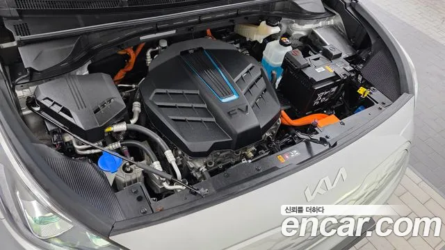 Kia Niro — Фото автомобиля 9