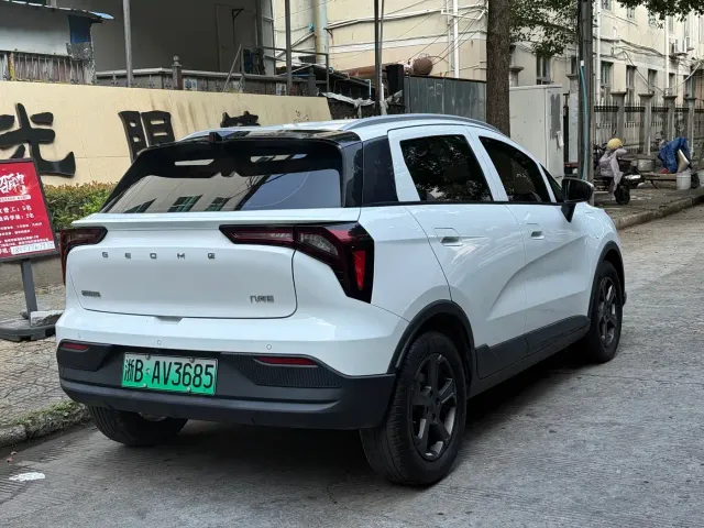 Geely Geometry E Firefly — Фото автомобиля 9