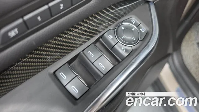 Cadillac XT4 — Фото автомобиля 29