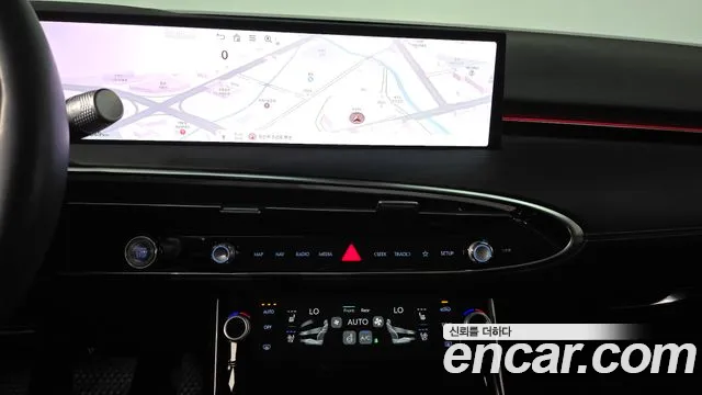 Genesis GV70 2.5T Бензин 2WD — Фото автомобиля 12