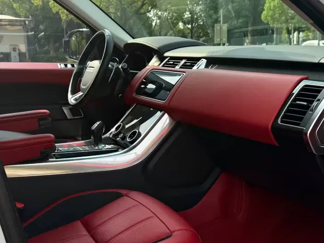 Land Rover Range Rover Sport — Фото автомобиля 5