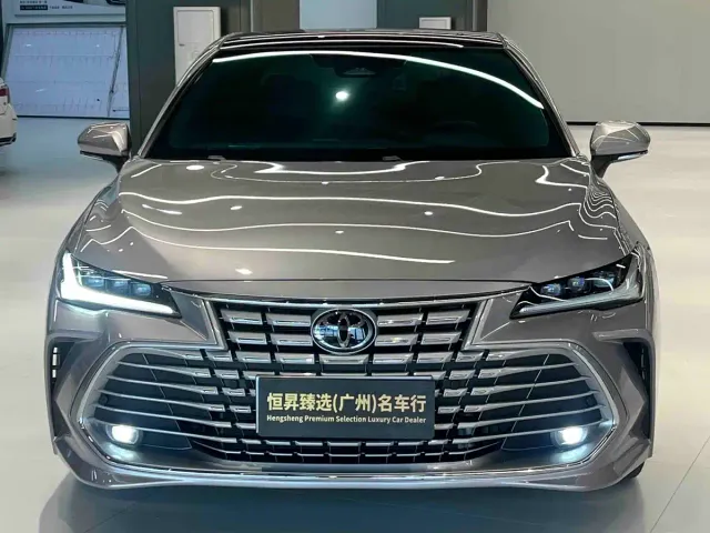 Toyota Avalon — Фото автомобиля 2