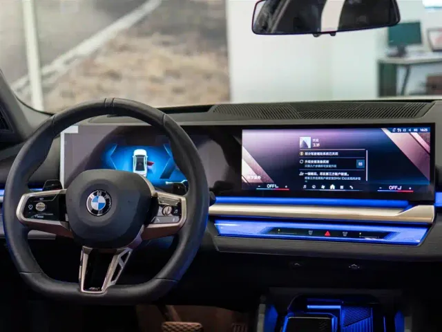 BMW 5 Series — Фото автомобиля 19