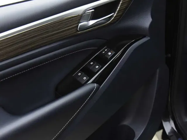 GAC Trumpchi M8 — Фото автомобиля 11