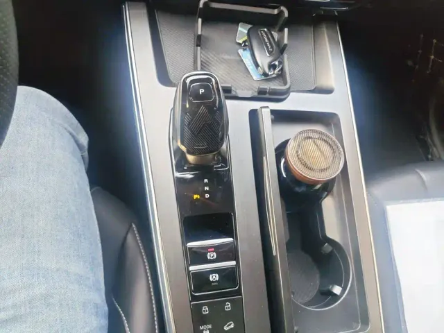 Roewe RX5 Max — Фото автомобиля 6