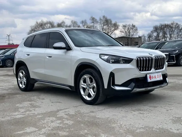 BMW X1 — Фото автомобиля 3