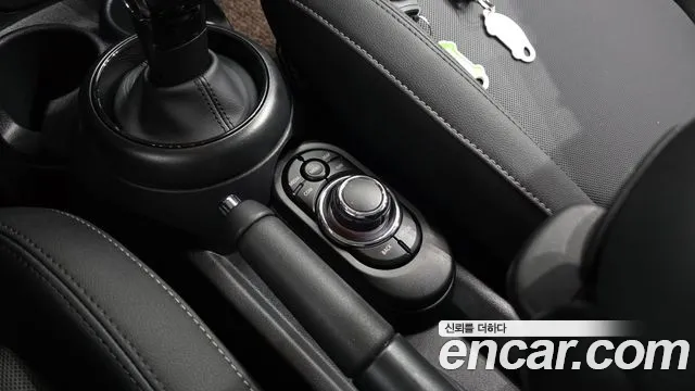 MINI Cooper — Фото автомобиля 30