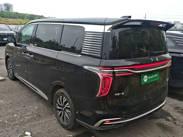 Hongqi HQ9 PHEV — Фото автомобиля 4