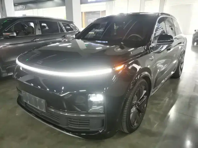 Фотография автомобиля — Li Auto L8