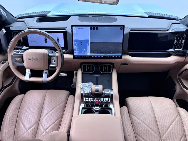 BYD FangChengBao Leopard 8 — Фото автомобиля 12