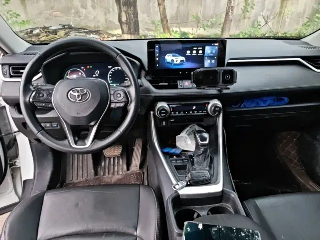 Toyota Wildlander — Фото автомобиля 9