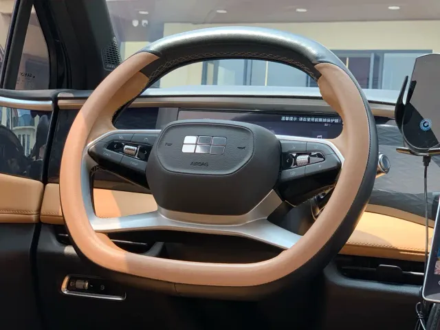 Geely Galaxy L7 — Фото автомобиля 18
