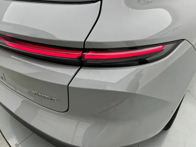 Nio ET5 Touring — Фото автомобиля 28