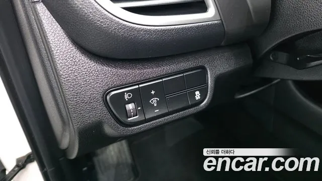 Kia Seltos — Фото автомобиля 19