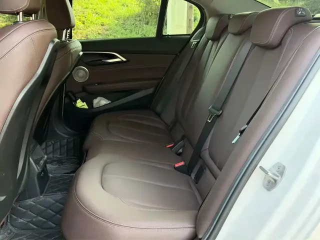 BMW 1 Series — Фото автомобиля 13